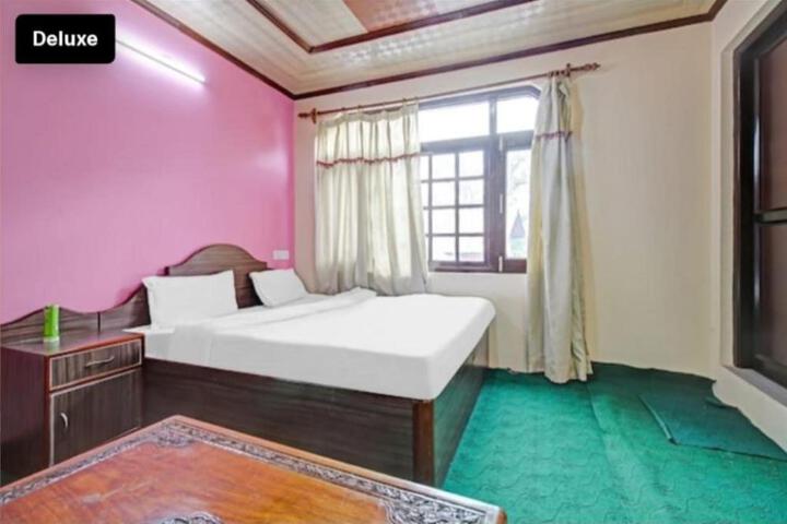 New Hotel Nishat Lake View Srinagar