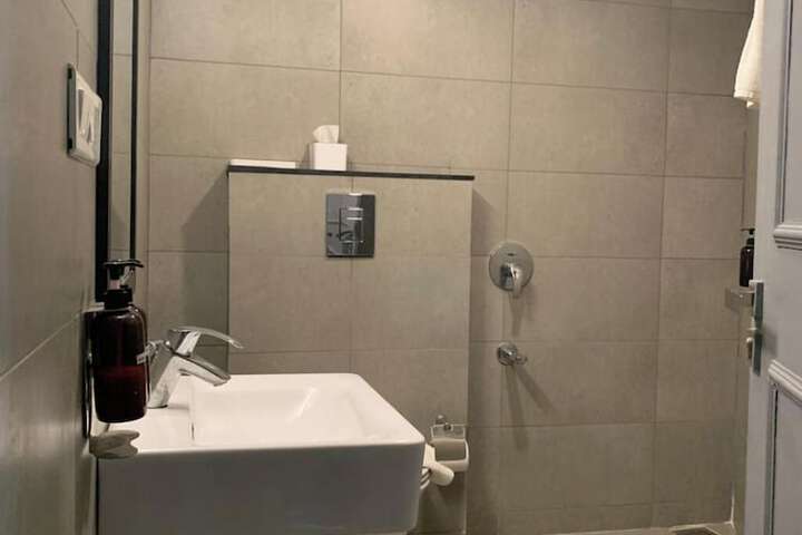 Room 14 of 24
