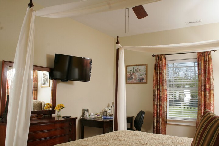 Room 19 of 39