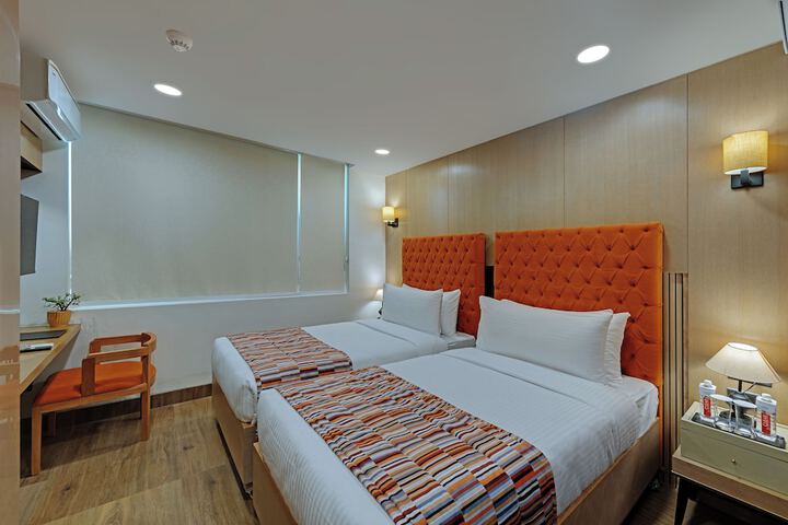 Room 6 of 26