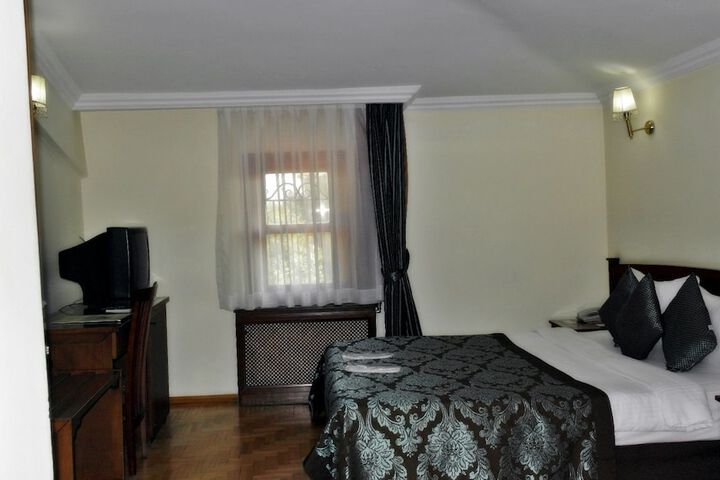 Room 20 of 87