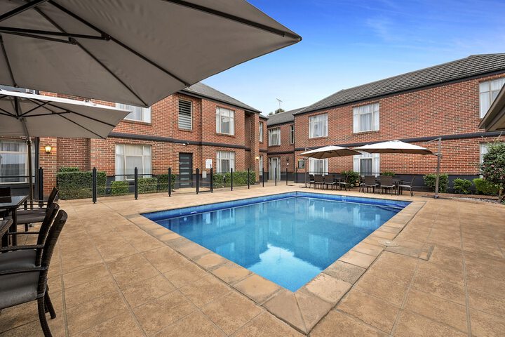 Pool Hotel