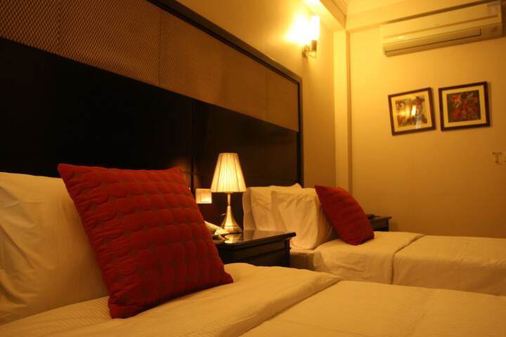 Room 5 of 45