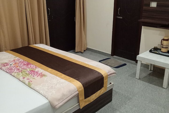 Room 9 of 41