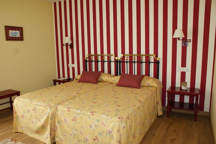 Room 4 of 78