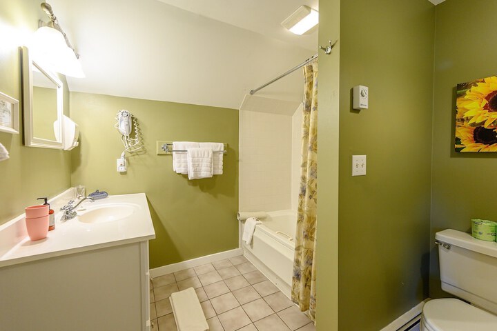 Room 79 of 135