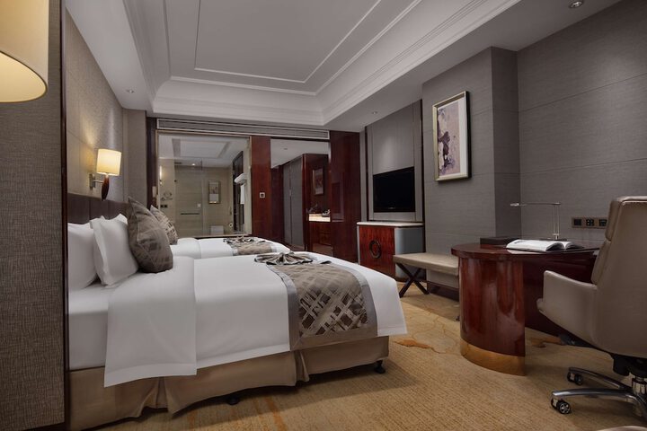 Room 21 of 57