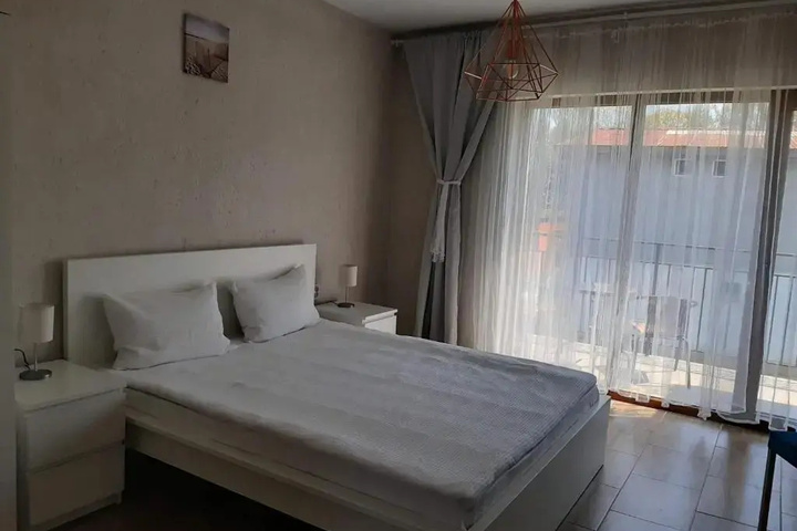 Room 2 of 8