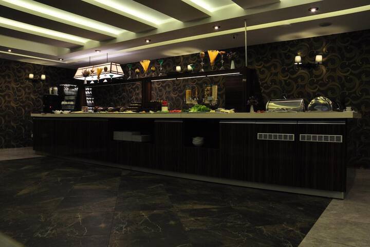 Dining Photos