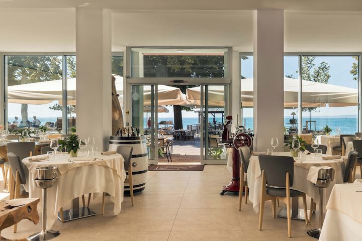 Hotel 46 of 60