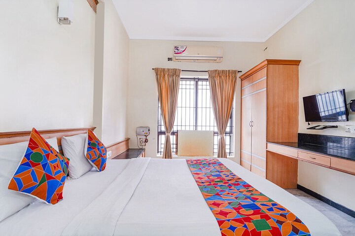 Room 18 of 30