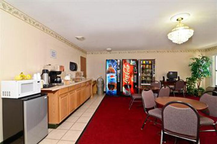 Americas Best Value Inn Warren