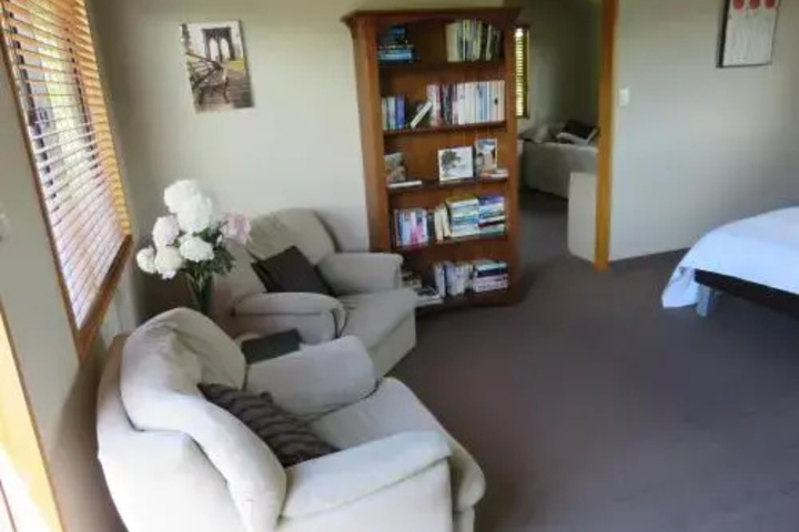 Room 2 of 9