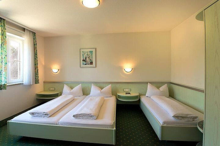Room 15 of 39