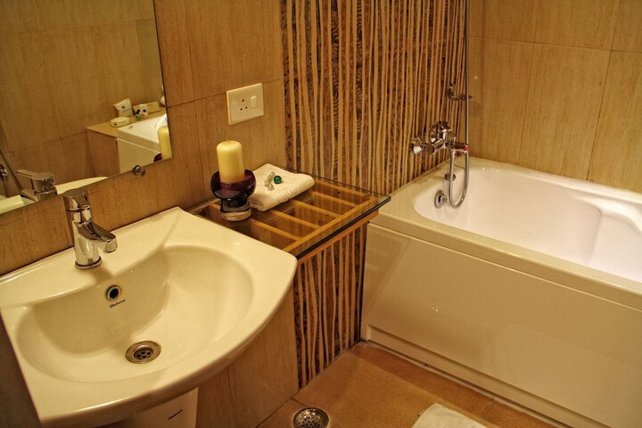 Room 12 of 54