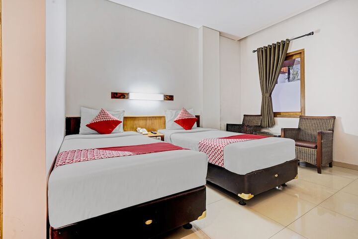 Room 14 of 33