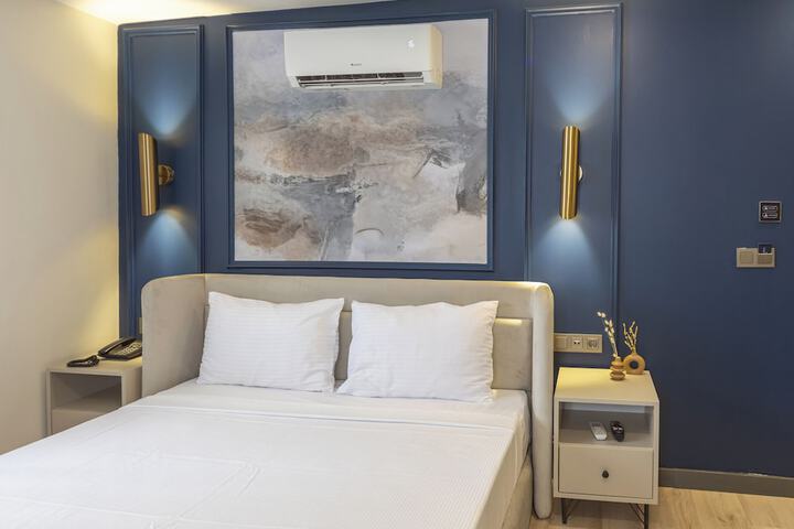 Room 15 of 111