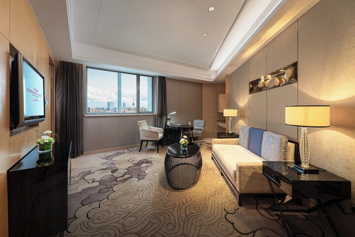 Room 27 of 79