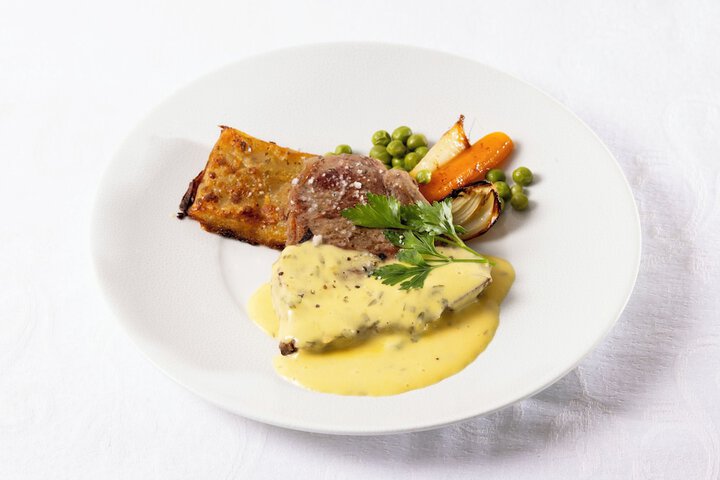 Dining 90 of 97