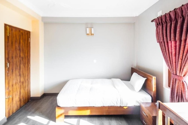 Room 9 of 51
