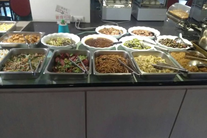 Dining 21 of 22