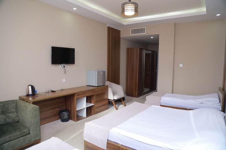 Room 9 of 27