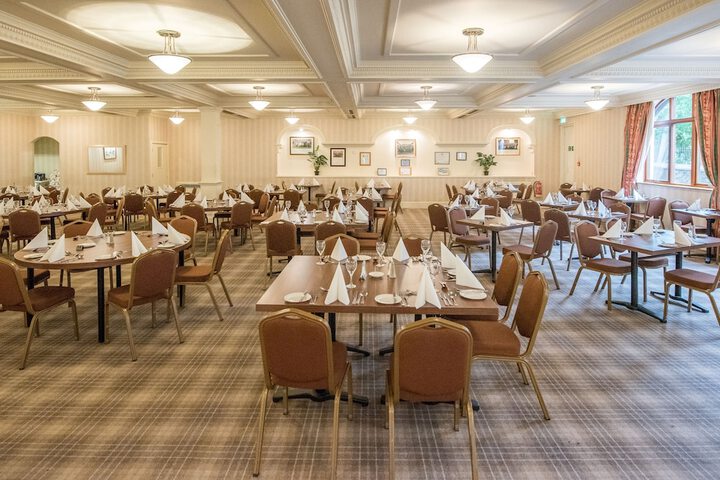 Dining 92 of 116
