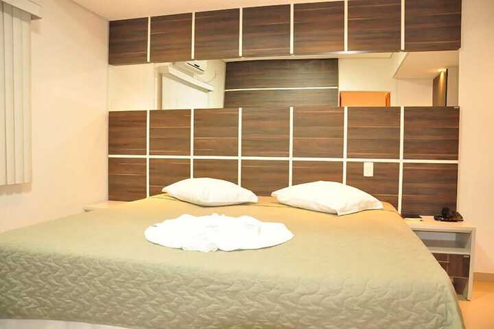 Room 17 of 42