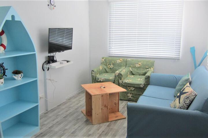 Lounge 5 of 5
