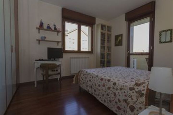 Room 195 of 320