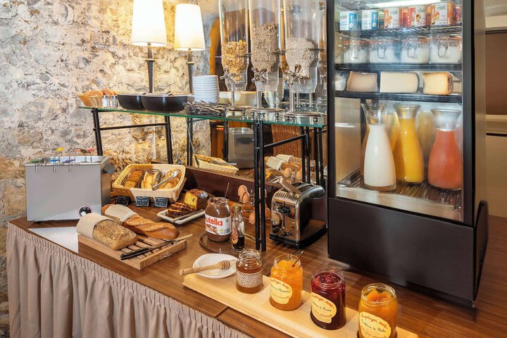 Breakfast/Coffee Service 83 of 103