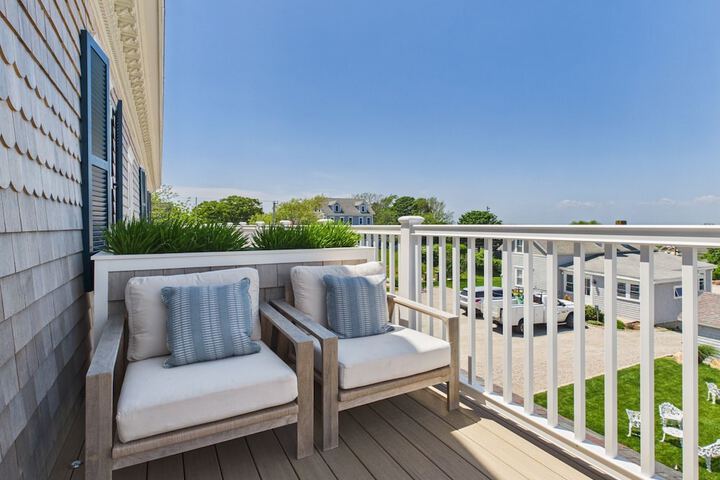 Sundeck 197 of 209