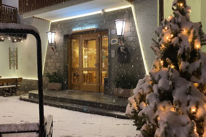 Hotel 129 of 148