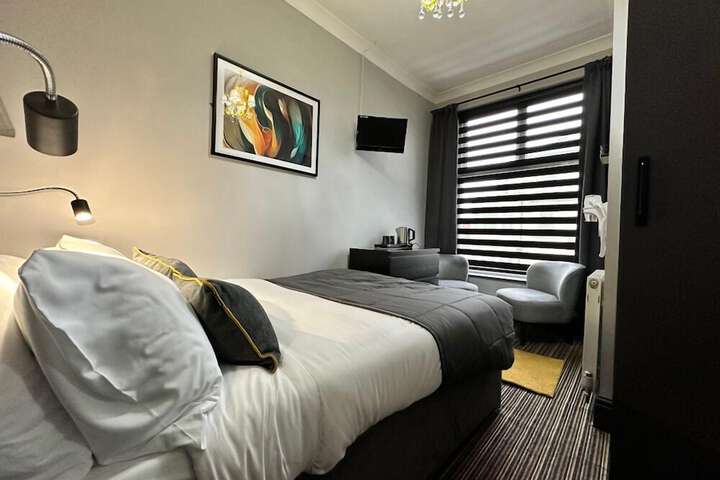 Room 15 of 31