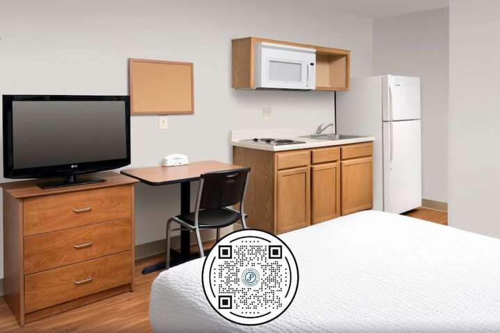 Standard Double Bed (9 of 13)