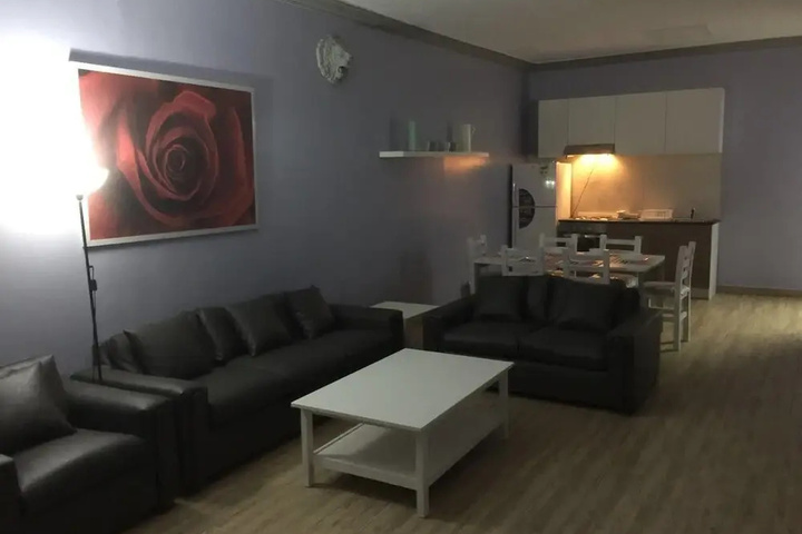 Room 5 of 19