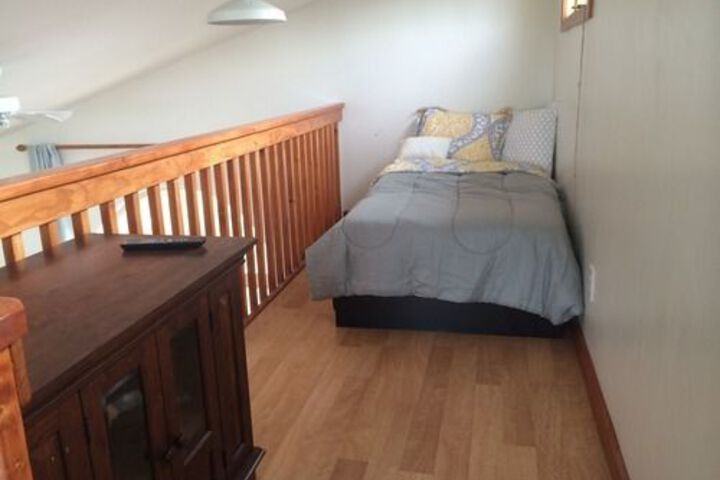 Room 2 of 20