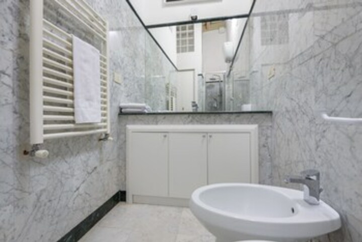 Room 2 of 13