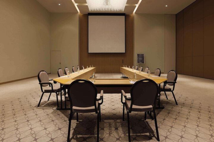 Meeting 211 of 223