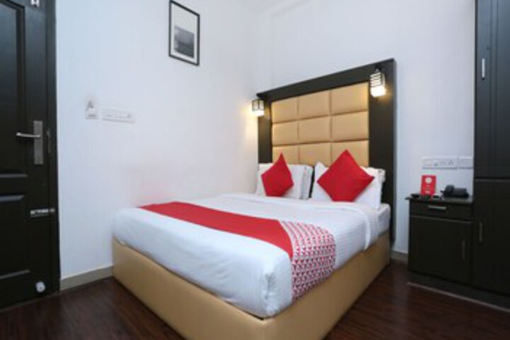 Room 20 of 25