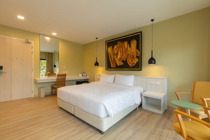 Room 11 of 22