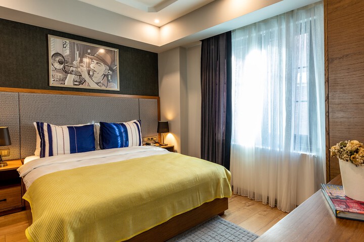 Room 21 of 52