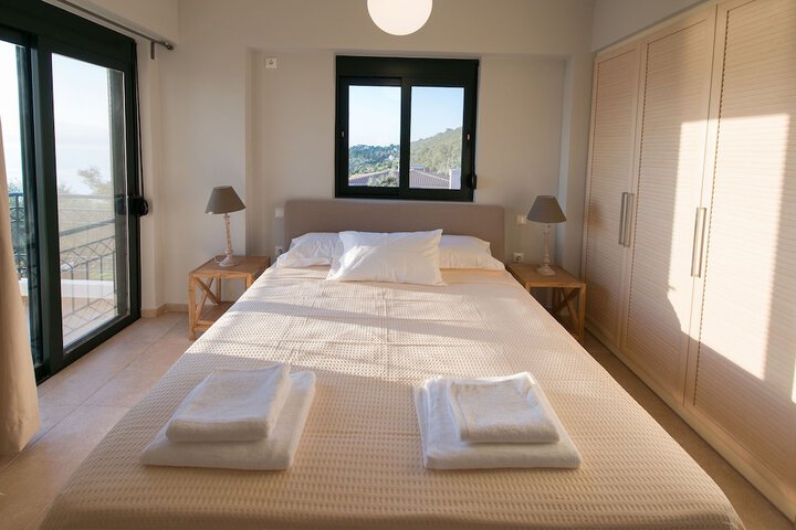 Room 12 of 111