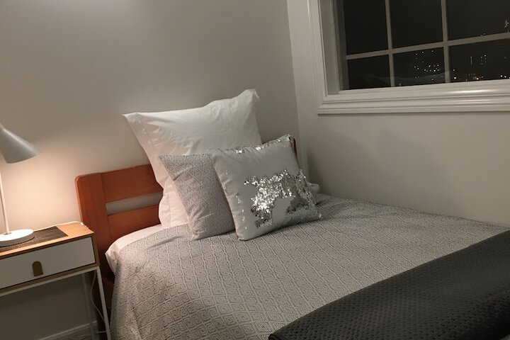 Room 9 of 129