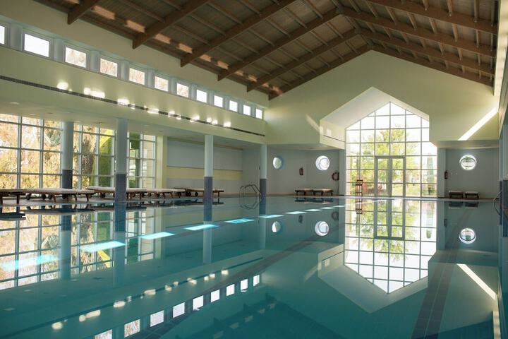 Pool 81 of 245
