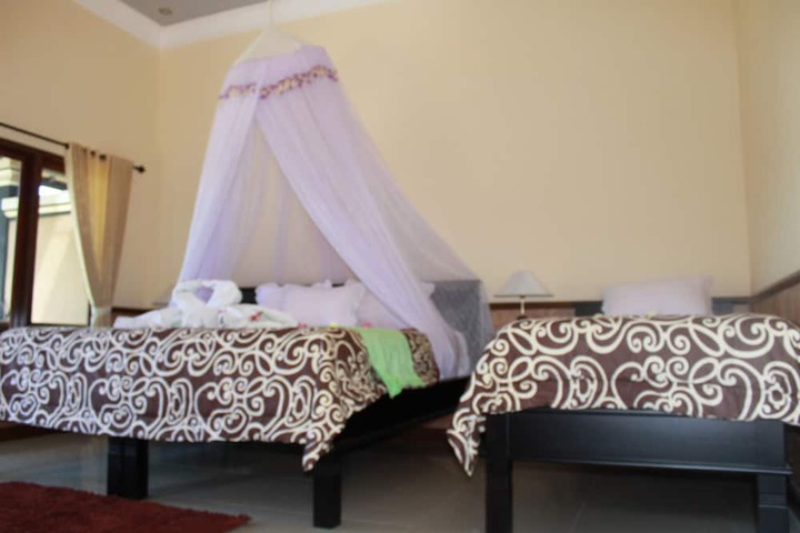 Room 17 of 105