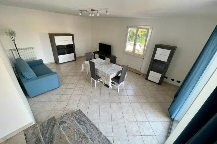 Room 3 of 11