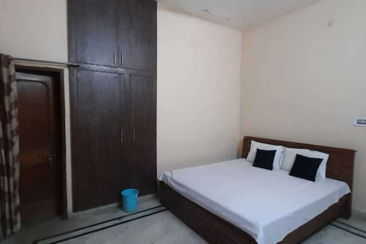 Hotel Shivdham