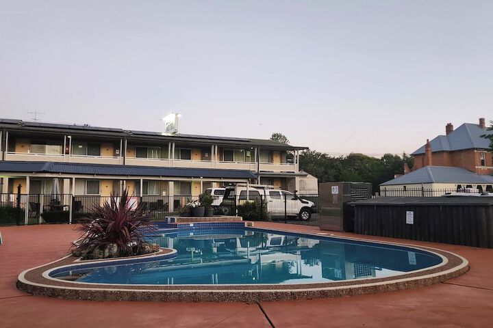 Hotel 56 of 63
