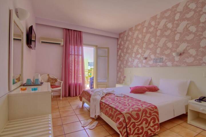 Room 10 of 44